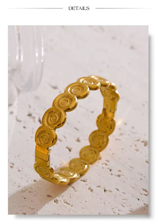 Conch Shell Bracelet